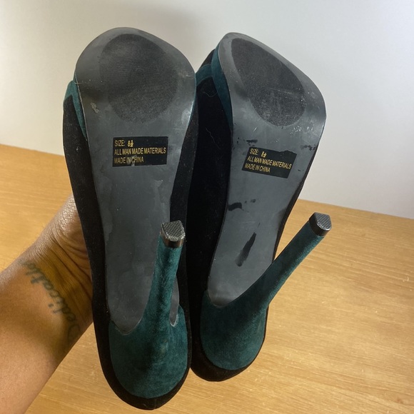 Qupid Faux Suede Peep Toe Heels Size 8.5 Women’s - Picture 11 of 12